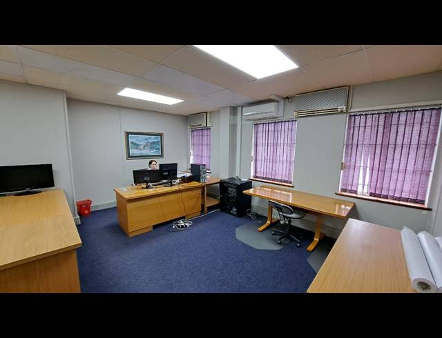 200M² BUSINESS FOR SALE IN EMPANGENI CENTRAL
